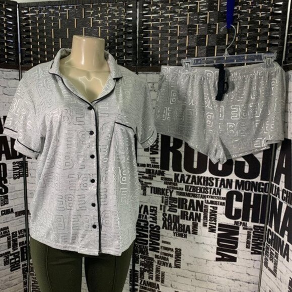 ITEM: Bebe XL Gray Metallic Logo Sleep Short Set - Picture 1 of 6